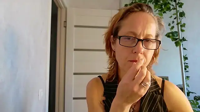 LioraWeiss – Live XXX-chat