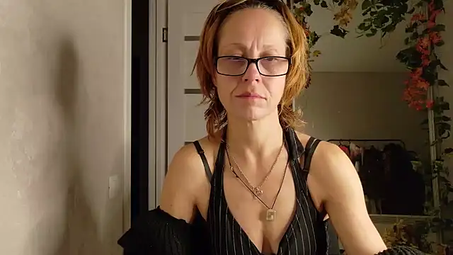 LioraWeiss Live XXX-Chat