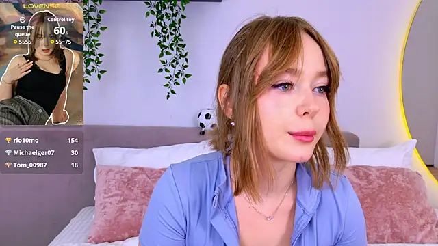 Chat XXX en directo de ElaraVance