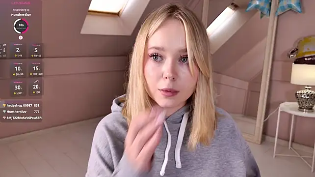 ElaraVance's Live XXX Chat
