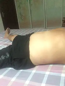 yaocaobi8 Show in webcam