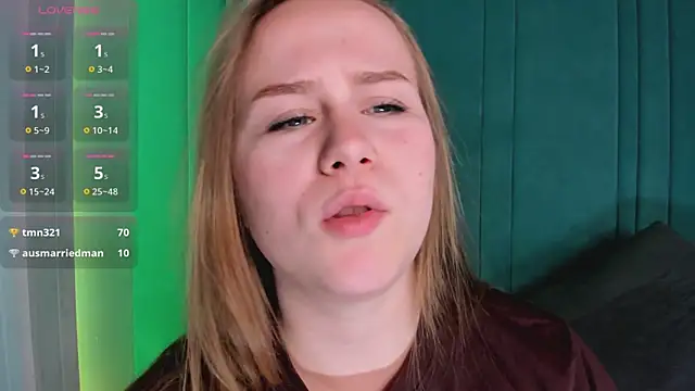 stacy_moorex – Naživo chatovacia miestnosť
