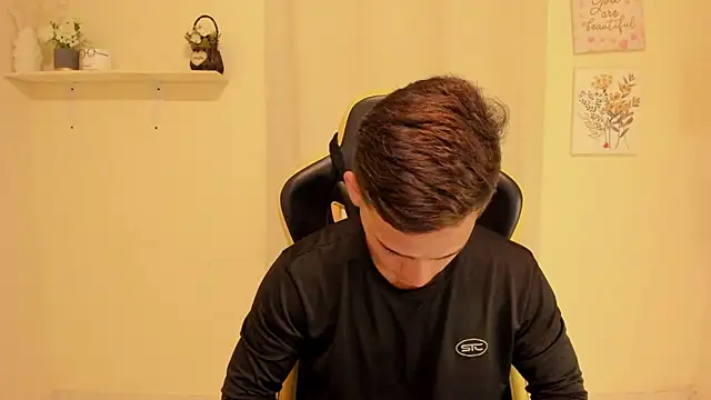 sexy_andres01 Show in webcam