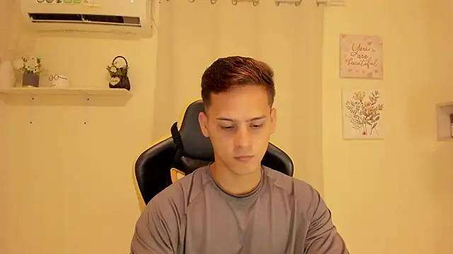 sexy_andres01 webkamerás műsora