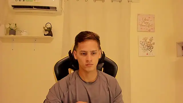 Show de sexy_andres01 na webcam