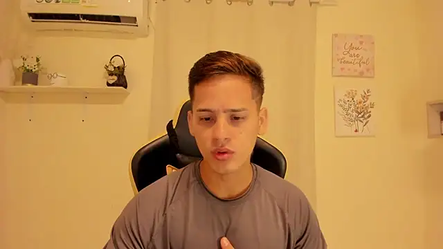 sexy_andres01 Adlı Modelin Web Kamerası Şovu