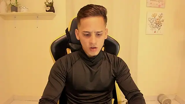 sexy_andres01のウェブカメラショー