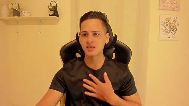 sexy_andres01 Show Webcam