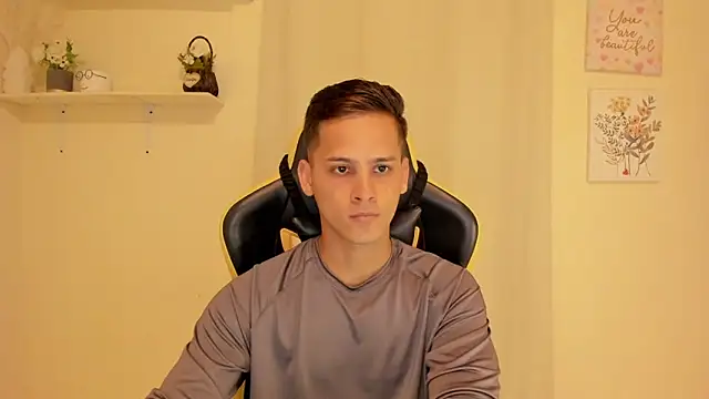 sexy_andres01 Pertunjukan Webcam