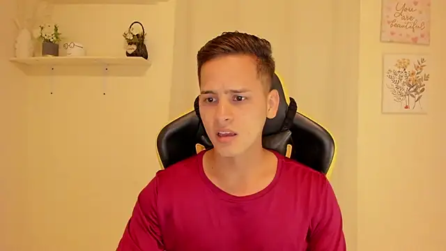 הופעת וובקאם של sexy_andres01