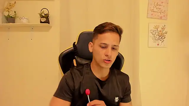 sexy_andres01 Show Webcam