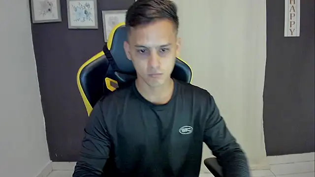 sexy_andres01 Adlı Modelin Web Kamerası Şovu