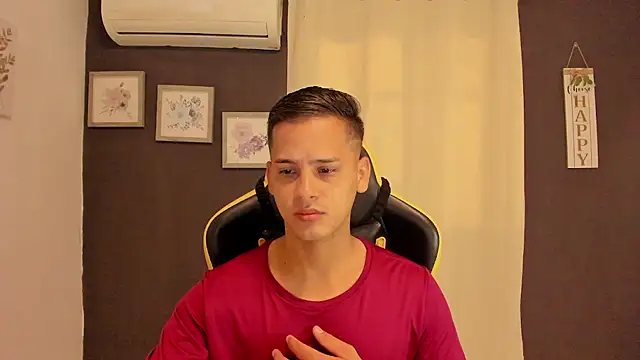 Pokazy przed kamerką – sexy_andres01