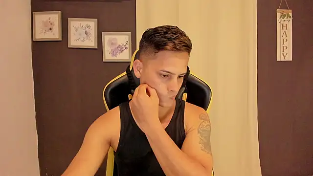 sexy_andres01 Adlı Modelin Web Kamerası Şovu