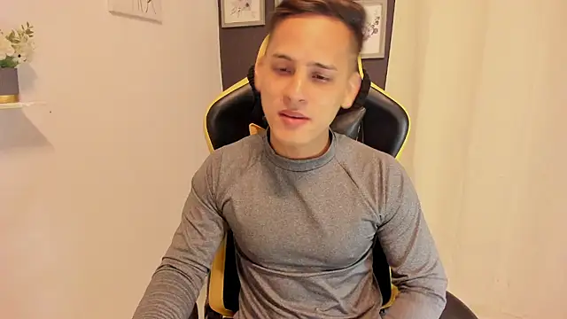 sexy_andres01 Pertunjukan Webcam