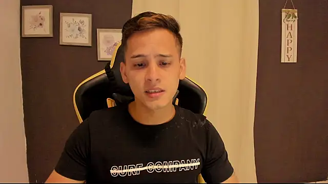 sexy_andres01 Adlı Modelin Web Kamerası Şovu