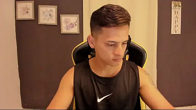 sexy_andres01 Pertunjukan Webcam