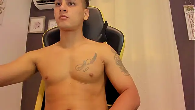 sexy_andres01 Show in webcam