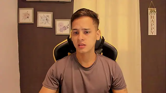 sexy_andres01 网络视讯表演