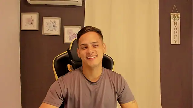 sexy_andres01 网络视讯表演
