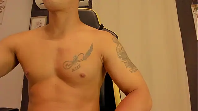 הופעת וובקאם של sexy_andres01