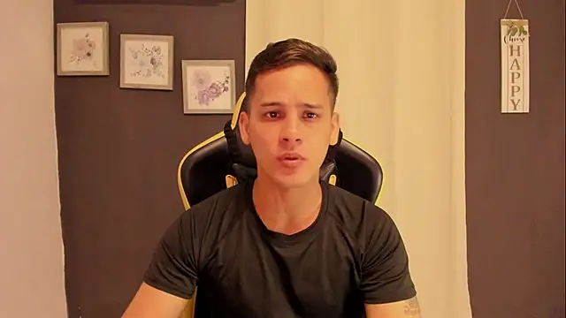 sexy_andres01 网络视讯表演