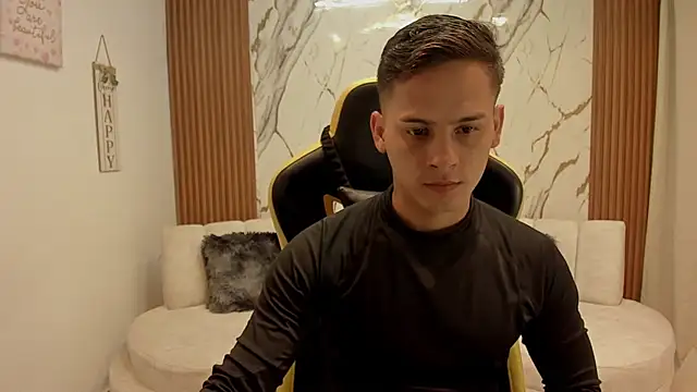 sexy_andres01のウェブカメラショー