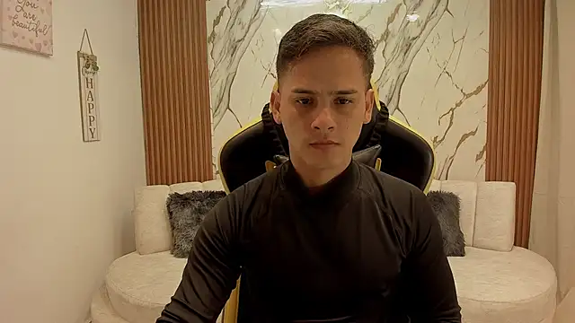 sexy_andres01's Webcam Show