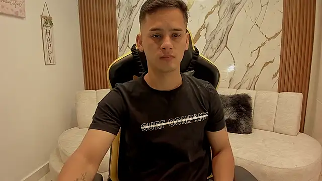 sexy_andres01 Show Webcam