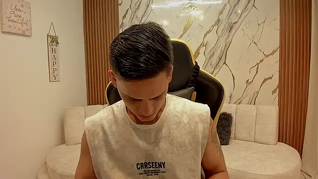 Pokazy przed kamerką – sexy_andres01