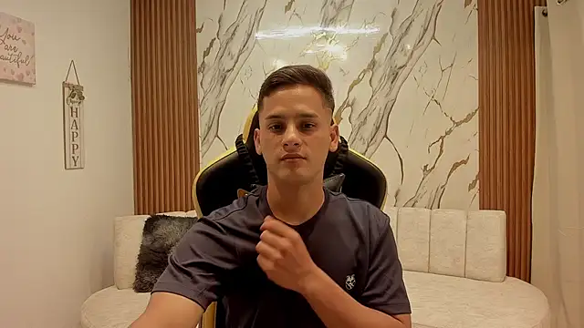 sexy_andres01 网络视讯表演
