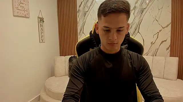 sexy_andres01 在線直播表演
