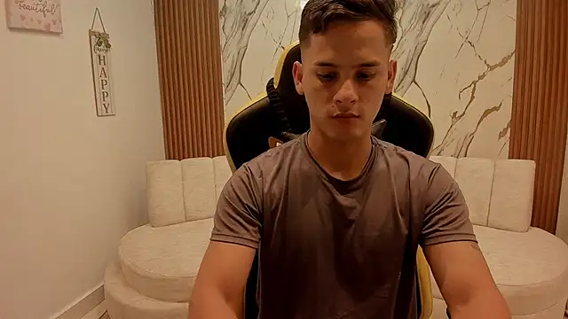 sexy_andres01 webkamerás műsora