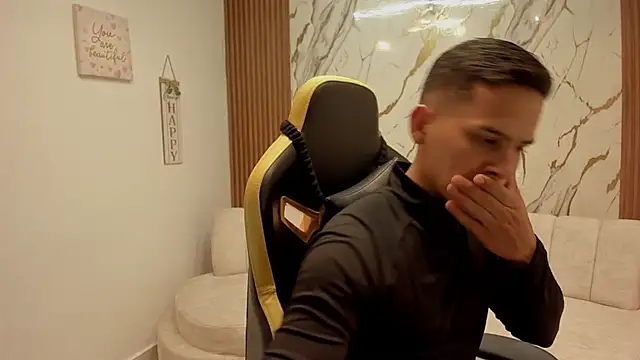 sexy_andres01 Adlı Modelin Web Kamerası Şovu