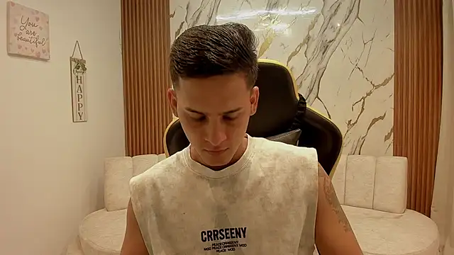 sexy_andres01 Adlı Modelin Web Kamerası Şovu