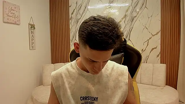 sexy_andres01 Show Webcam
