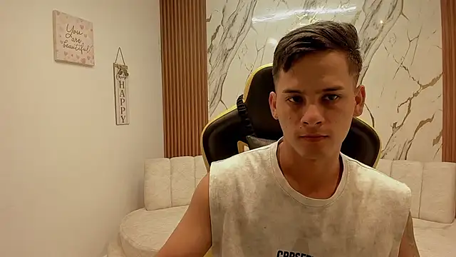 sexy_andres01のウェブカメラショー