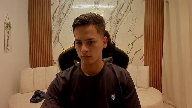 sexy_andres01 网络视讯表演