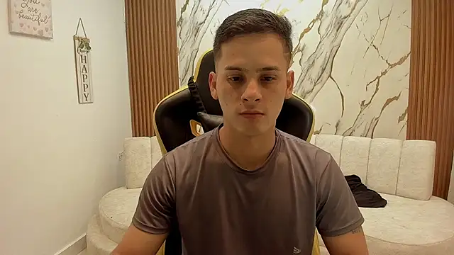 sexy_andres01のウェブカメラショー