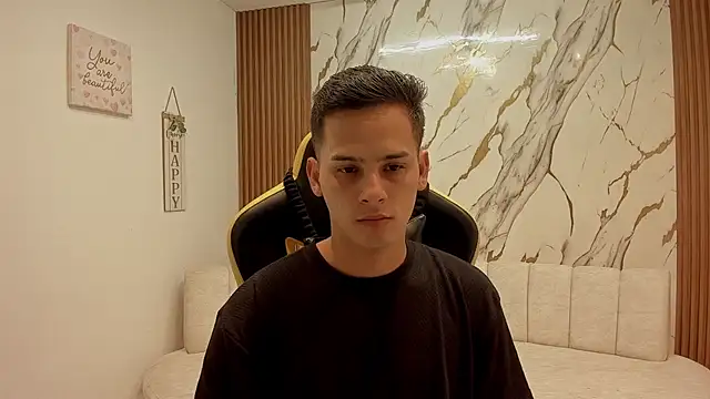 sexy_andres01 在線直播表演