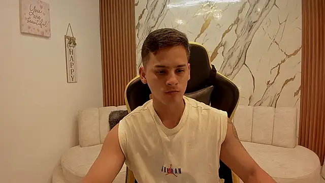 Show modela sexy_andres01 na web-kameri