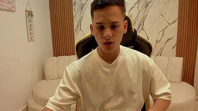 sexy_andres01 Adlı Modelin Web Kamerası Şovu