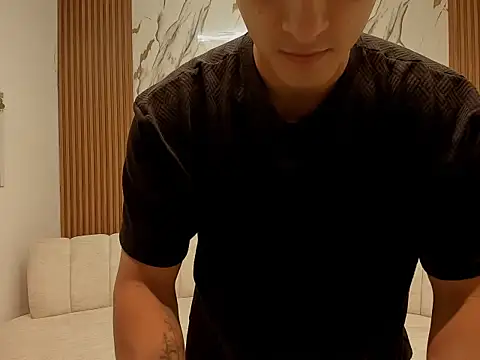 Show modela sexy_andres01 na web-kameri