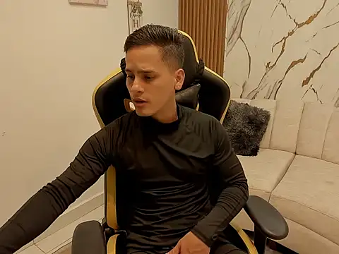 sexy_andres01 Adlı Modelin Web Kamerası Şovu