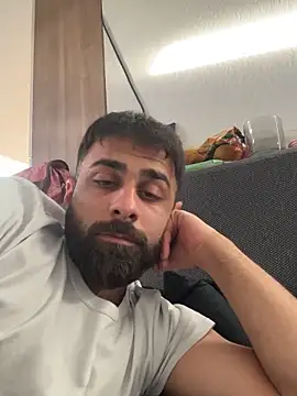 Shayan_021_Privaten Webbikameraesitys