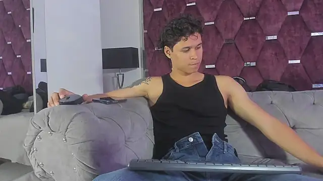 TonyBenedetti's Webcam Show