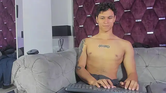 TonyBenedetti 웹캠 쇼