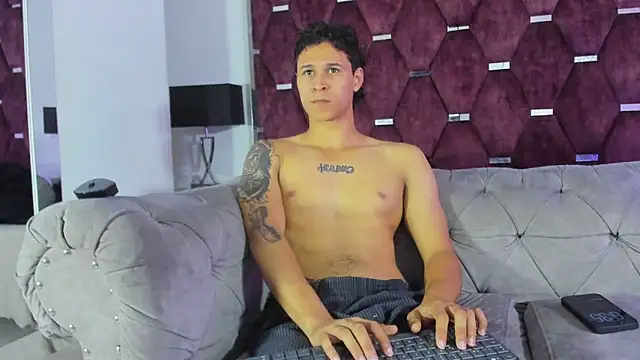 عرض كام TonyBenedetti