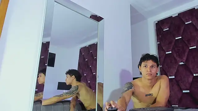 عرض كام TonyBenedetti
