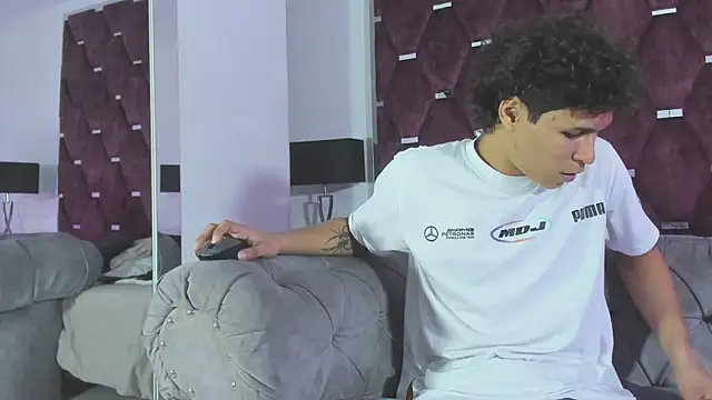 TonyBenedetti webcam show